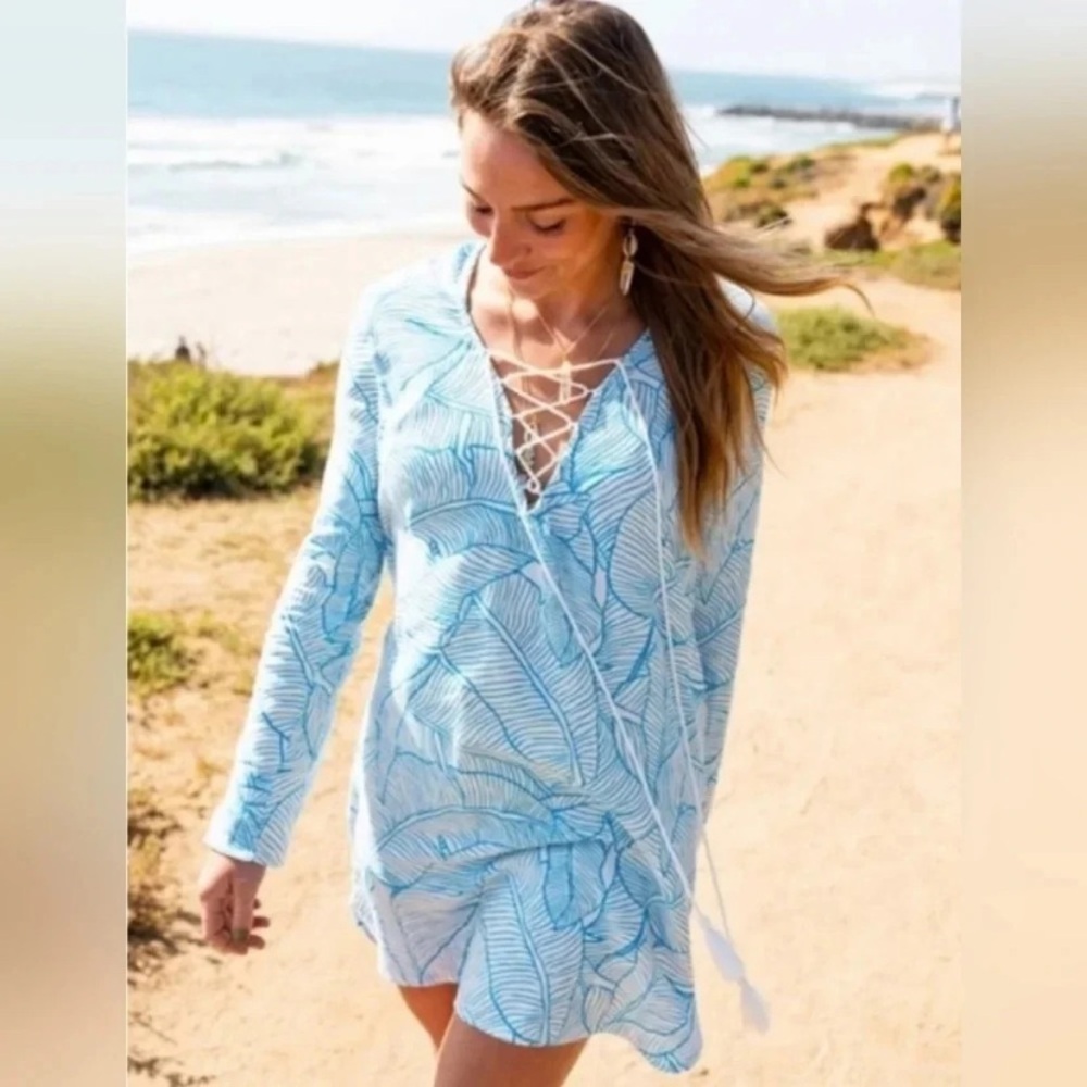 Charlie holiday coco swim cover up tunic size 4